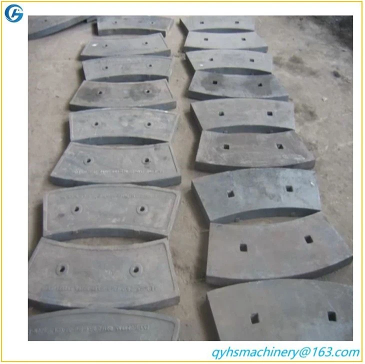 I-chromium alloy efakwe ngaphezulu i-aloy evulekile egqoke ipuleti yokulwa nokungamelana nayo